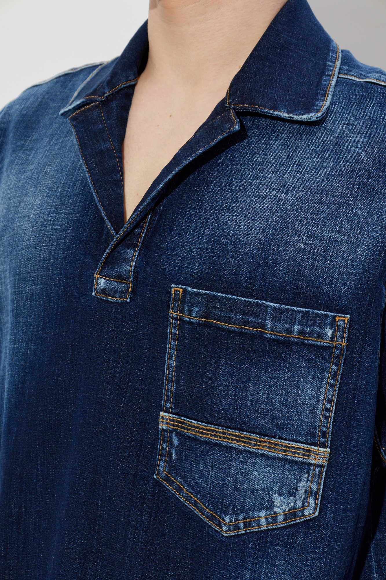 Dsquared2 Denim shirt with a V-neck | Men's | Vitkac
